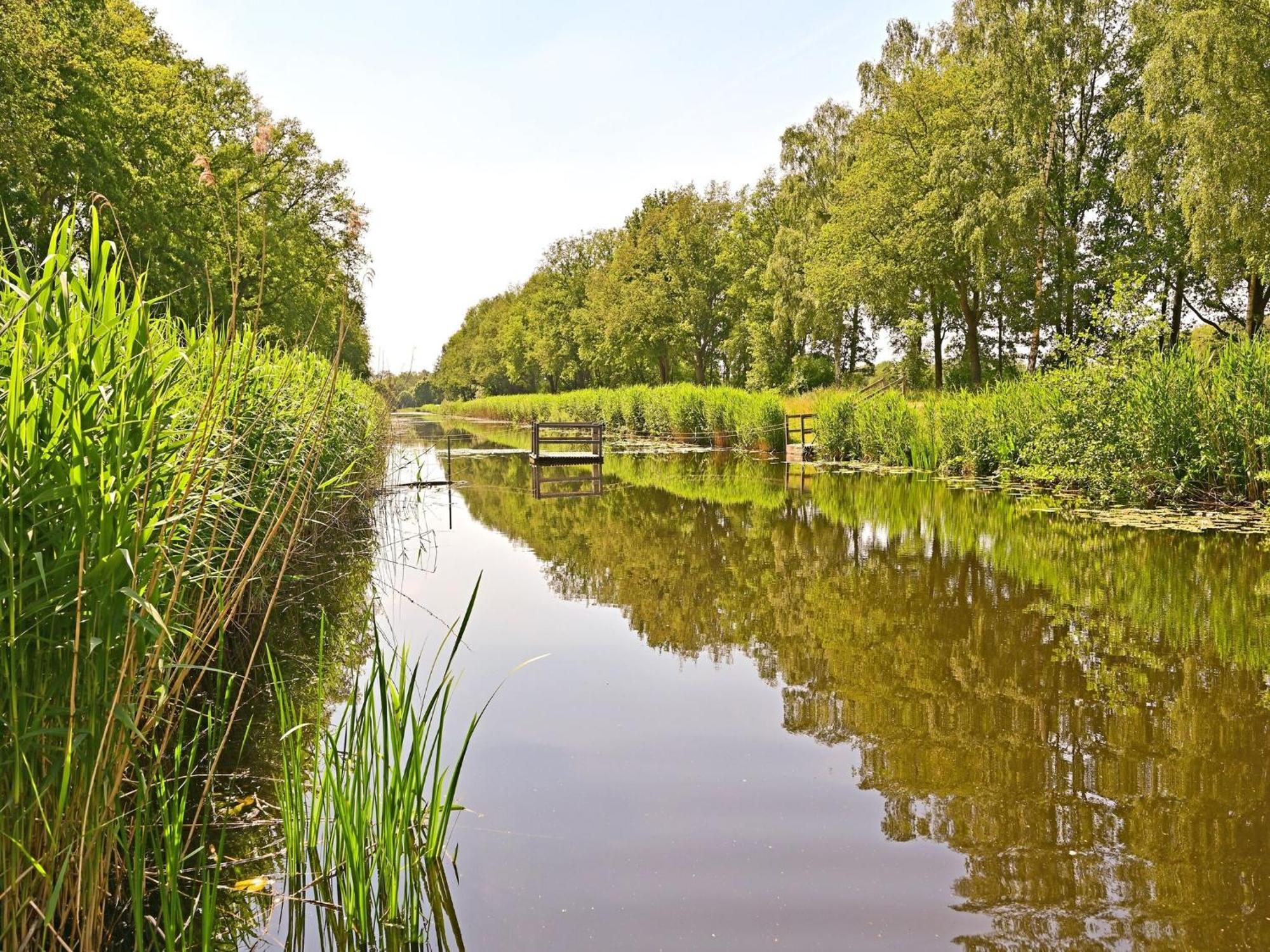 Chalet With Gorgeous View Of The Natural Surroundings Weerselo Exteriér fotografie
