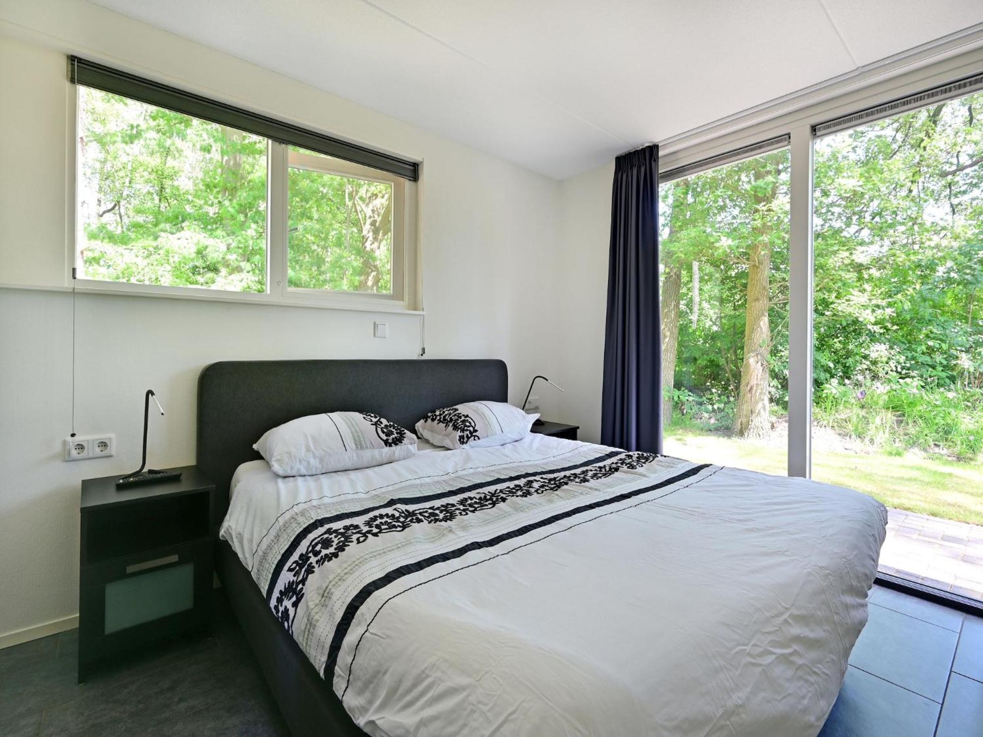 Chalet With Gorgeous View Of The Natural Surroundings Weerselo Exteriér fotografie