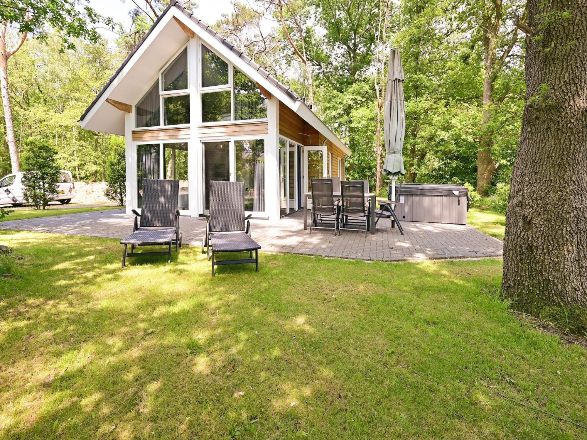 Chalet With Gorgeous View Of The Natural Surroundings Weerselo Exteriér fotografie